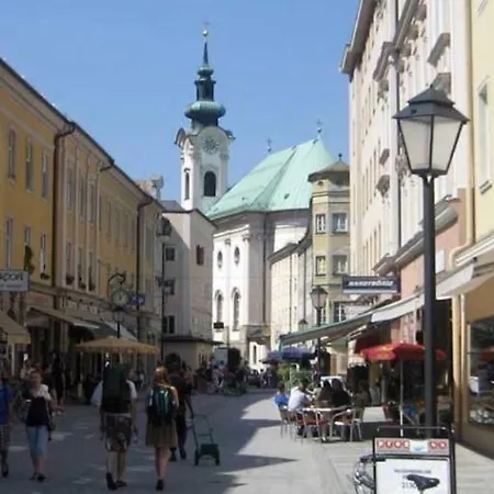 Stilvolle Im Herzen Salzburgs アパート